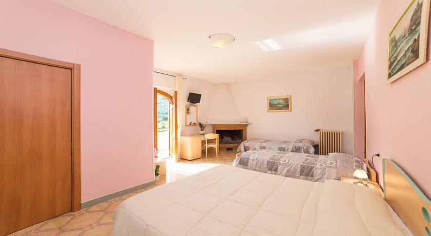 Tra I Monti Bed & Breakfast ตรามอนติ ภายนอก รูปภาพ
